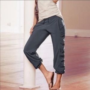 Athleta Gray La Viva Athletic Pants 12 C47